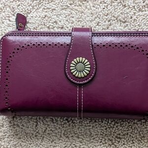 Sendefn Floral Accent Wallet - Deep Plum. Used In Excellent Condition